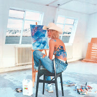 Bríet - Esjan загрузить