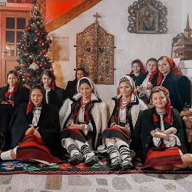 Suzana Si Daciana Vlad - Asta-I Seara Luminoasă загрузить