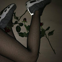 Tokyo Tears - White загрузить